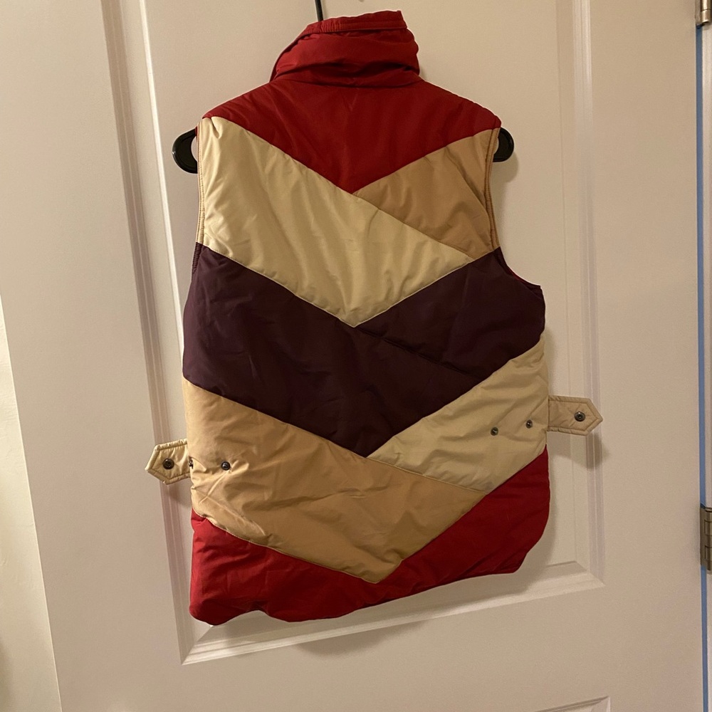 Patagonia Red Reversable Puffer Vest - Picture 2 of 6